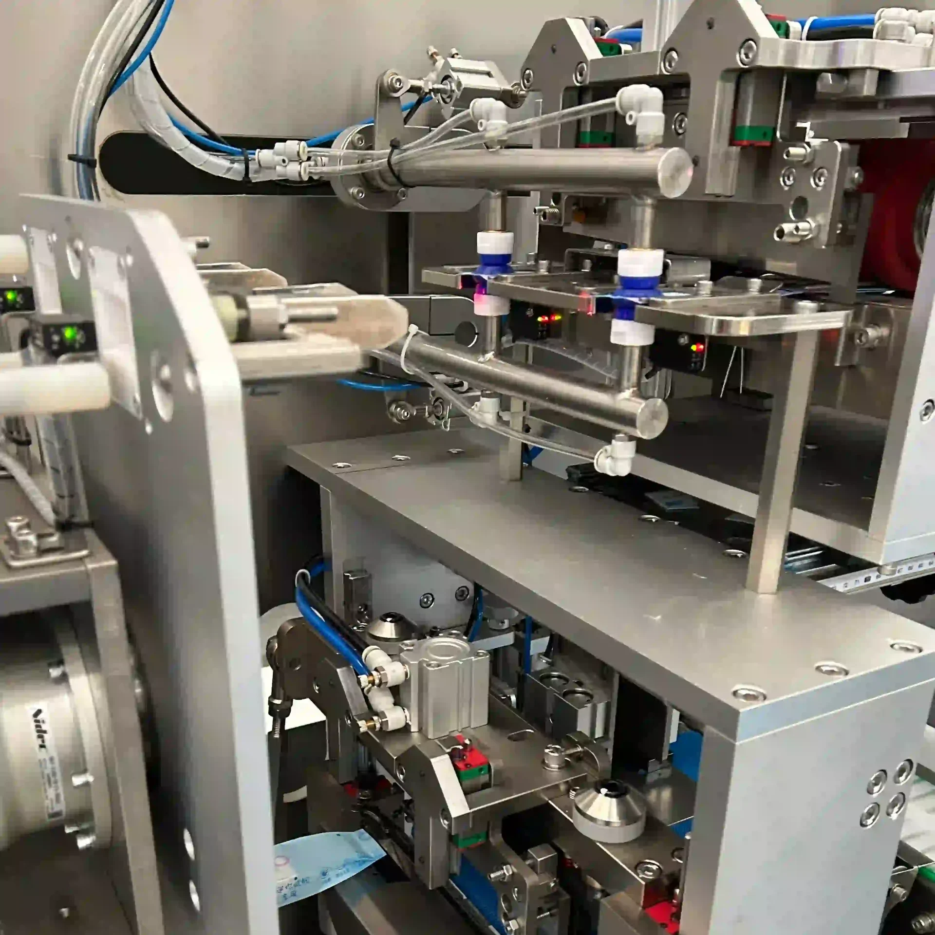 china baby mini wet wipes machine company China Factory