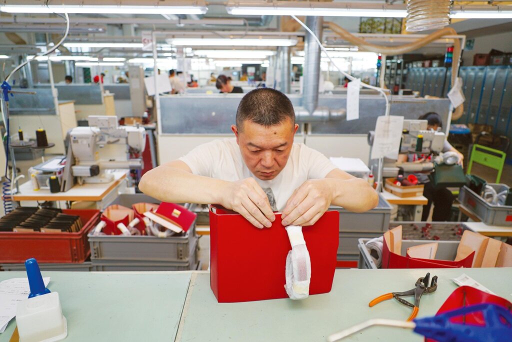 china buying italy companies China Factory