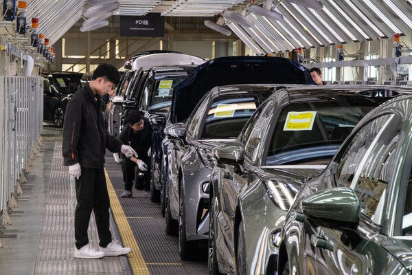china crashed into gaming company car