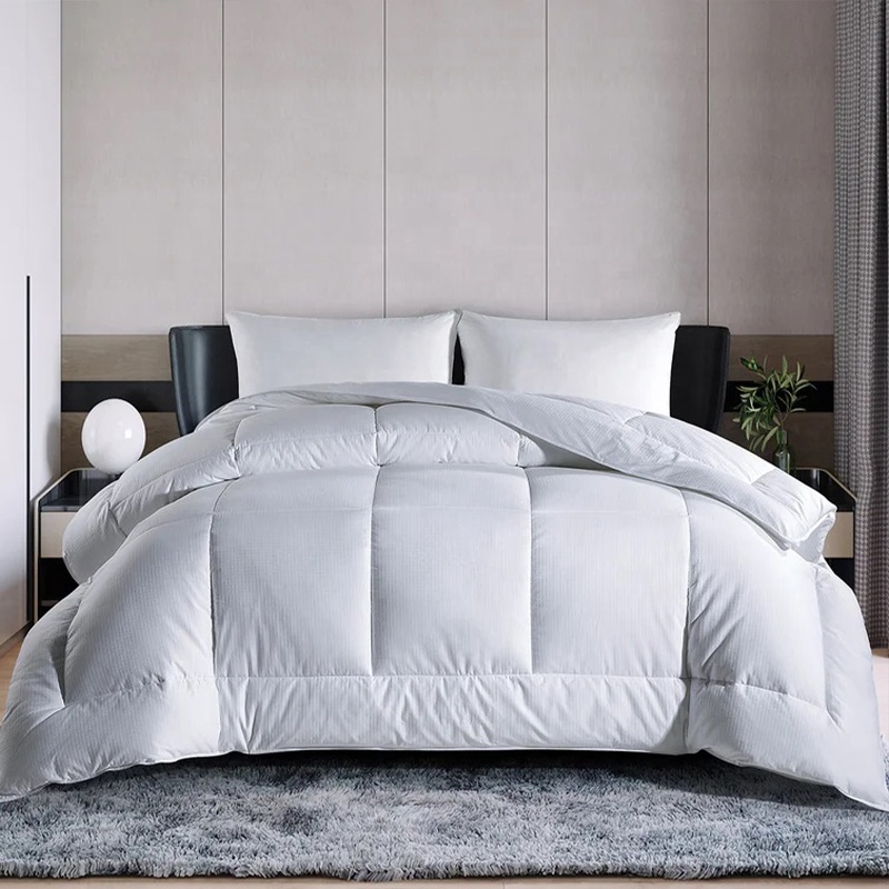 china lightweight solid comforter company