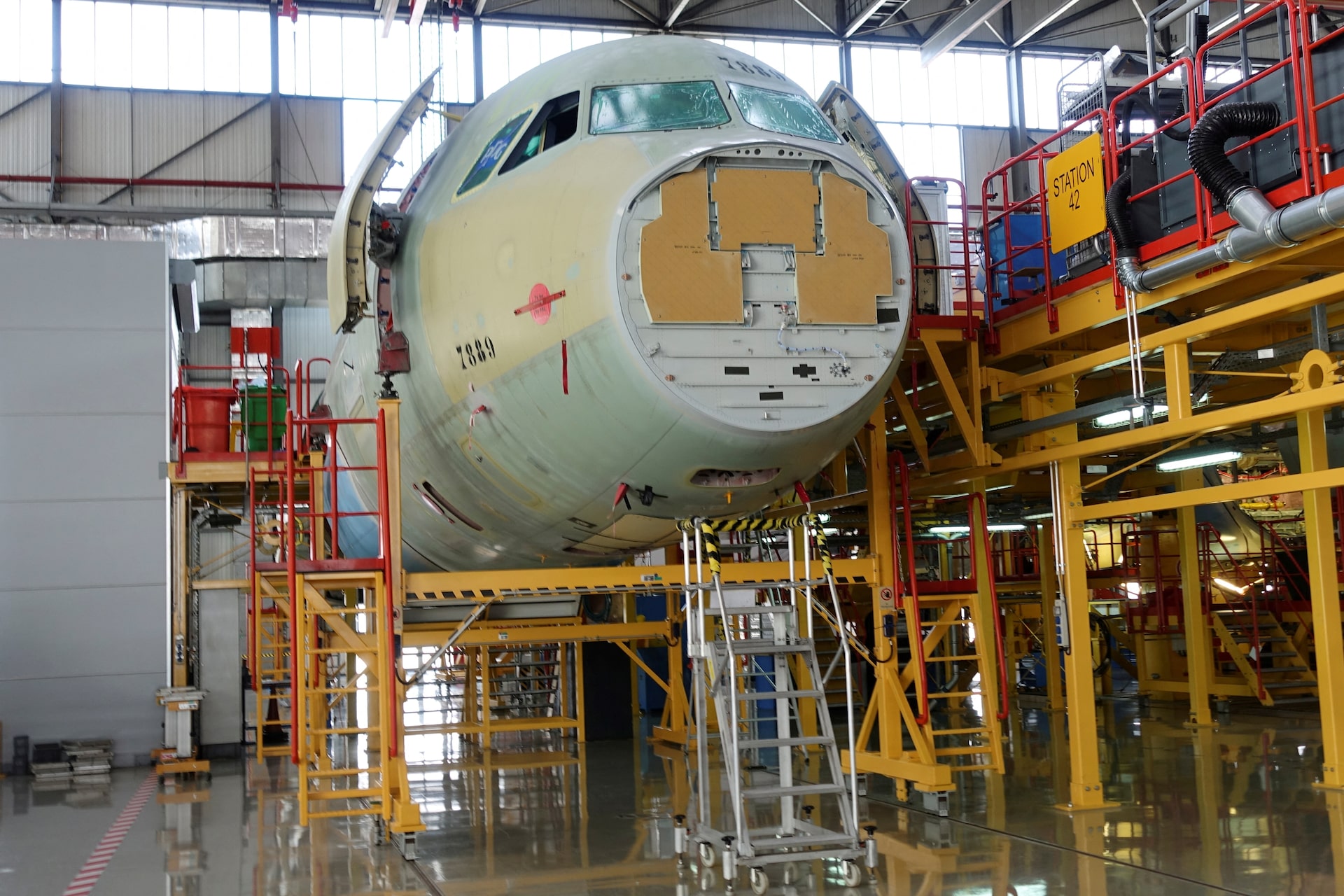 china plane company