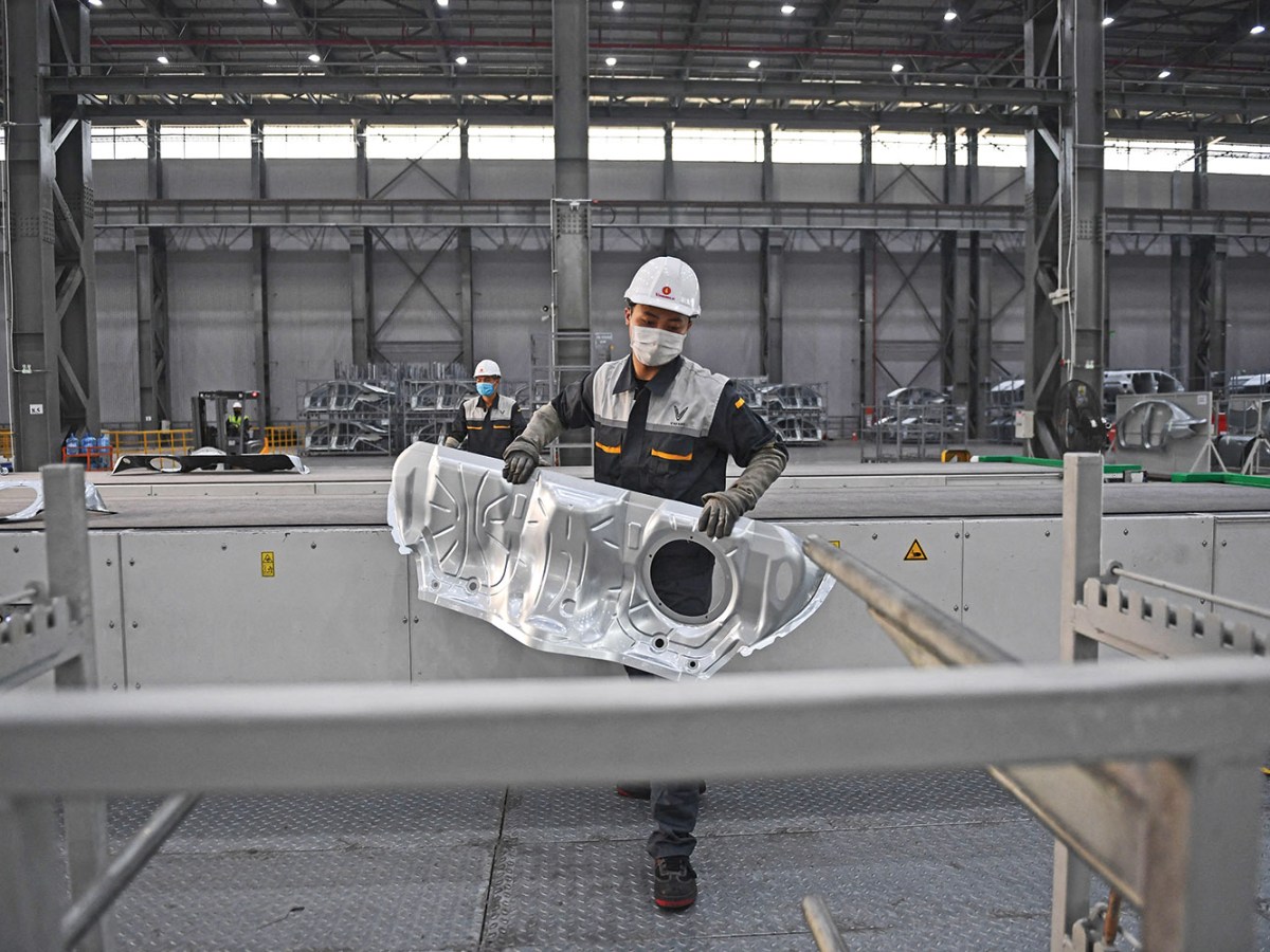 companies leaving china for vietnam China Factory