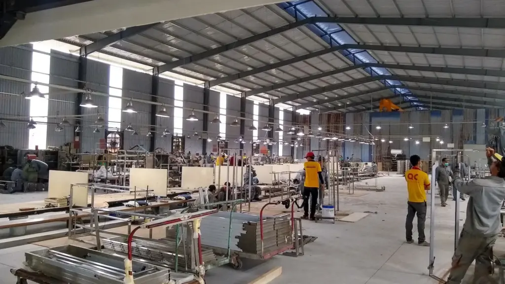 companies moving from china to vietnam China Factory