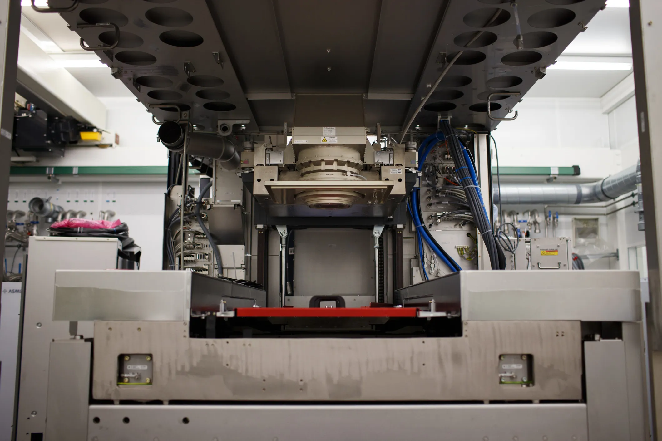 holland china trading company