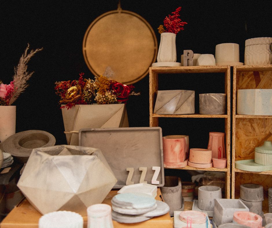 how moving companies handle delicate glassware or china