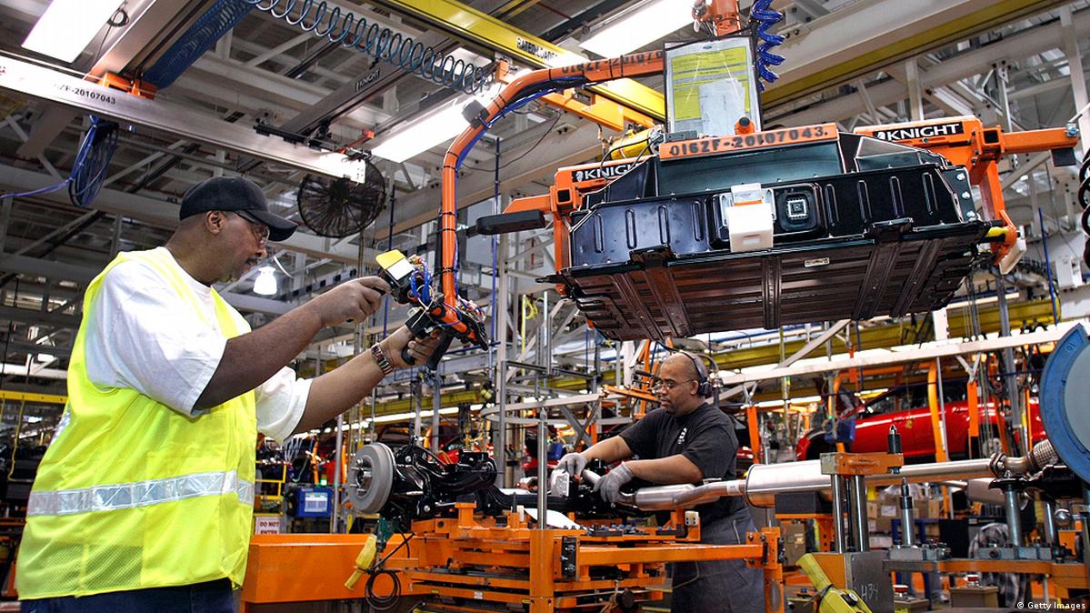 new zealand sporting goods company reshoring production from china