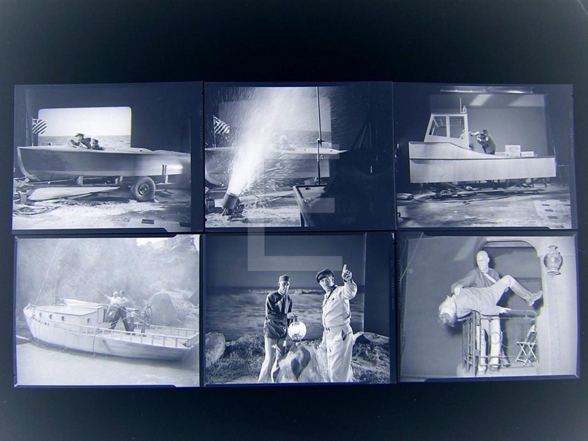 trader tom of the china seas 1954