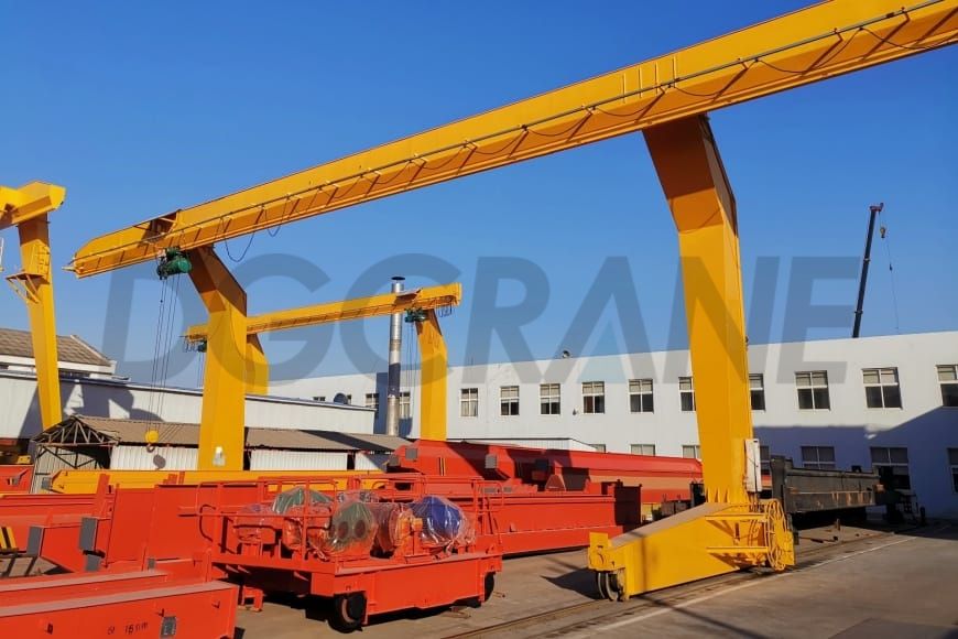 30 Ton Cranes