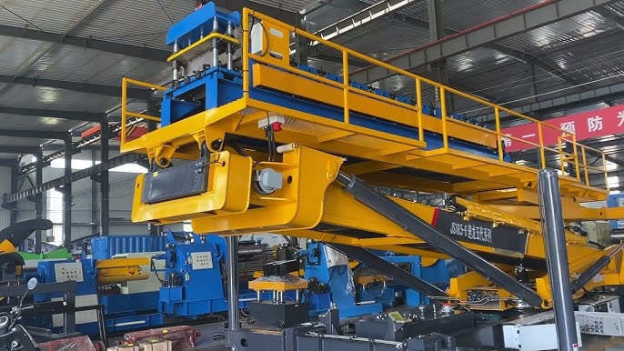 A Pulley Platform To Hold Materials For Roofing industry insight