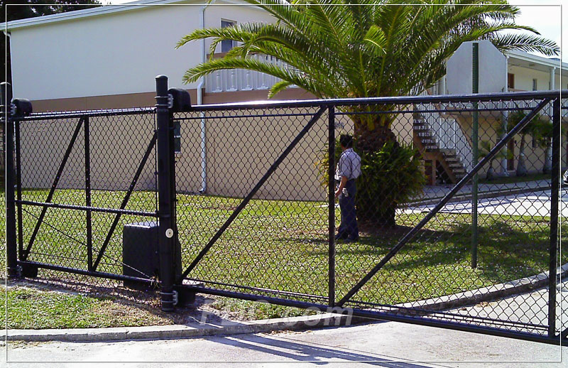 Cantilever Gates by FDC Industrial Gate Manufacturer