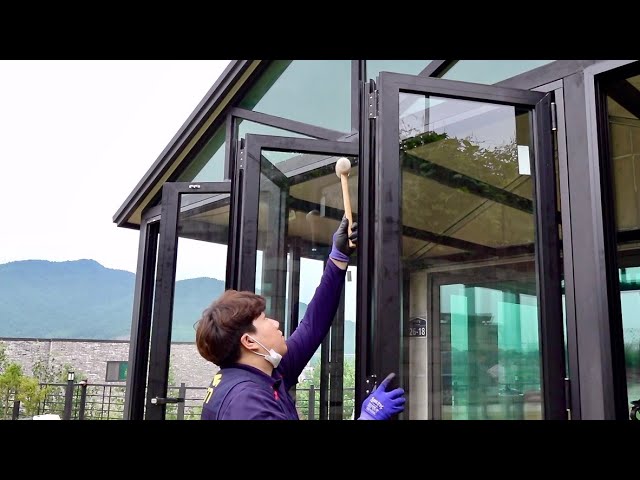 Folding Glass Doors Interior industry insight