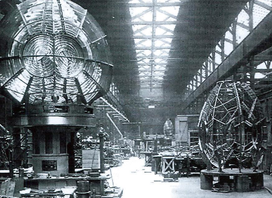 Giant Fresnel Lens industry insight
