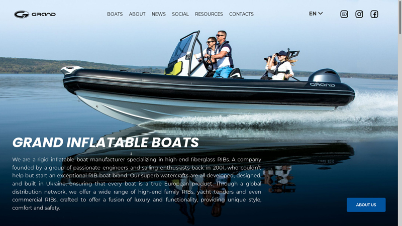 GRAND BOATS