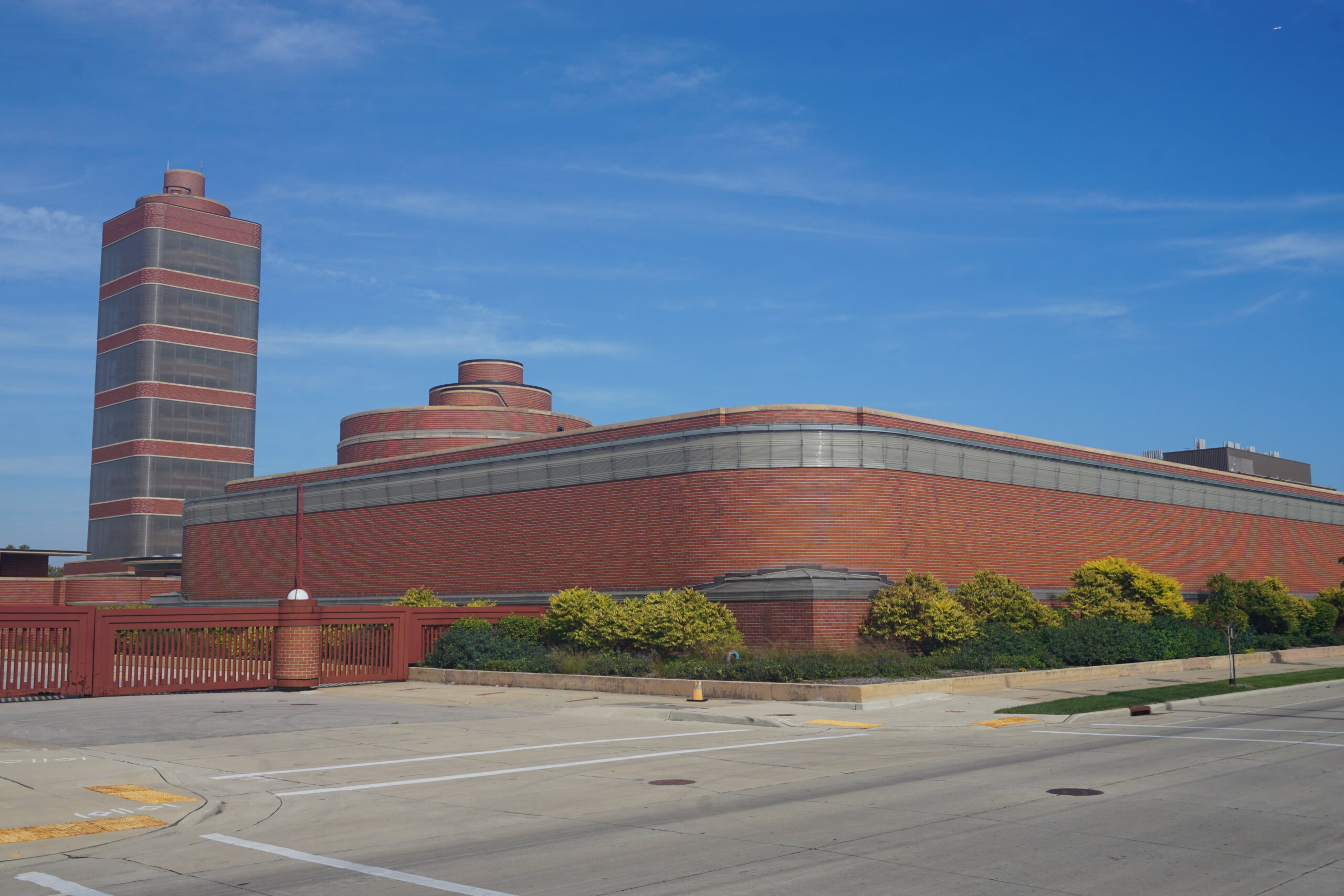 Hand Carved Wooden Crafts Manufacturer