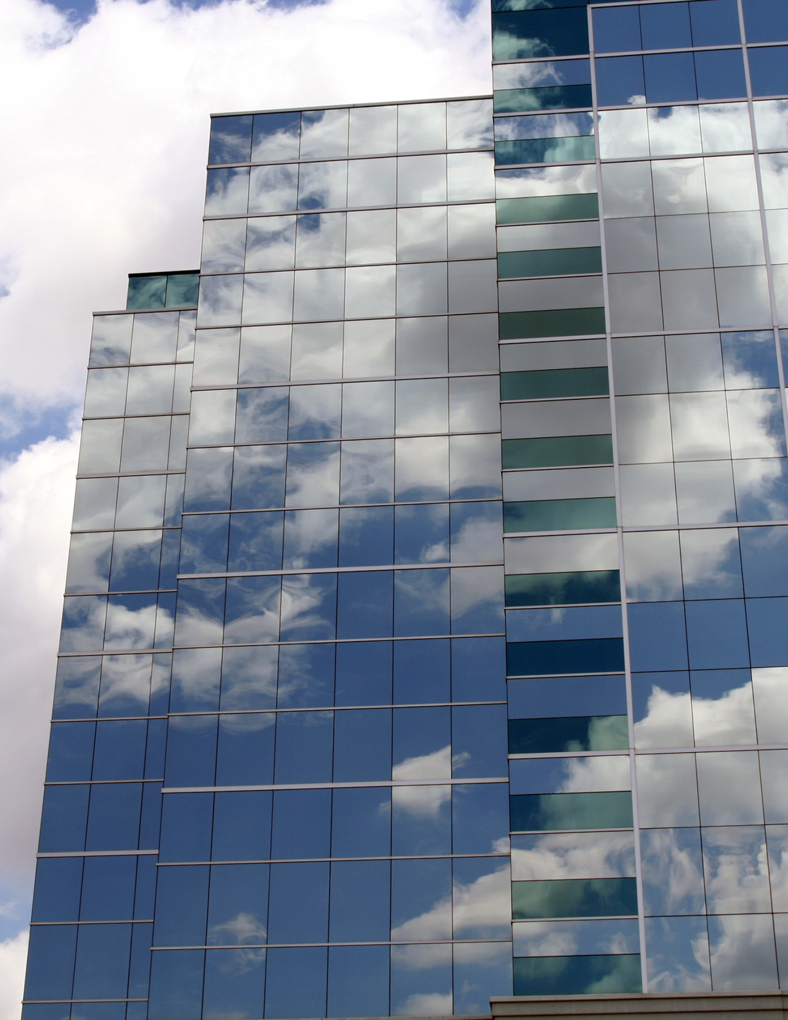 Isoclima Group: Your Innovative transparent solutions