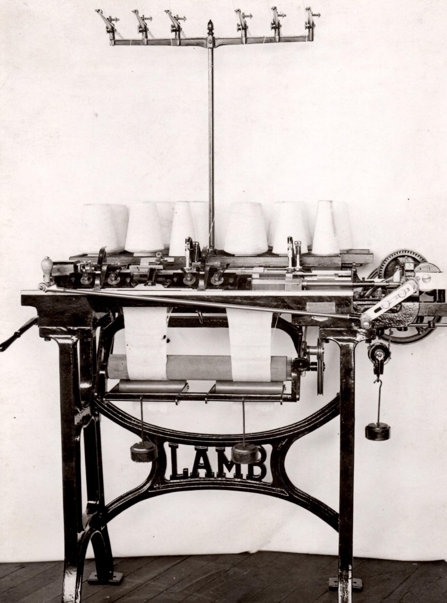 Lamb Knitting Machine