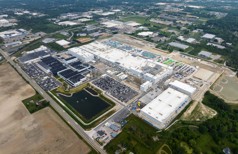 Lithium Battery Manufacturer for EV & ESS Solutions