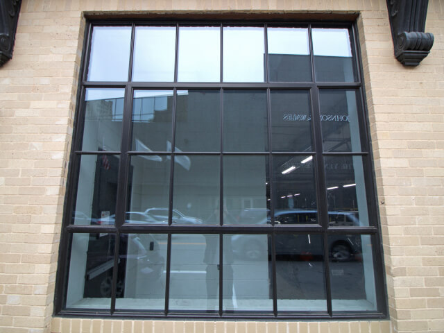Manufacturers of vinyl and aluminum windows and doors ...