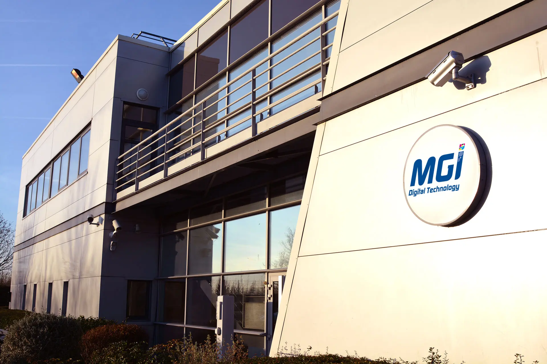 MGI Digital Technology, digital printing and embellishment