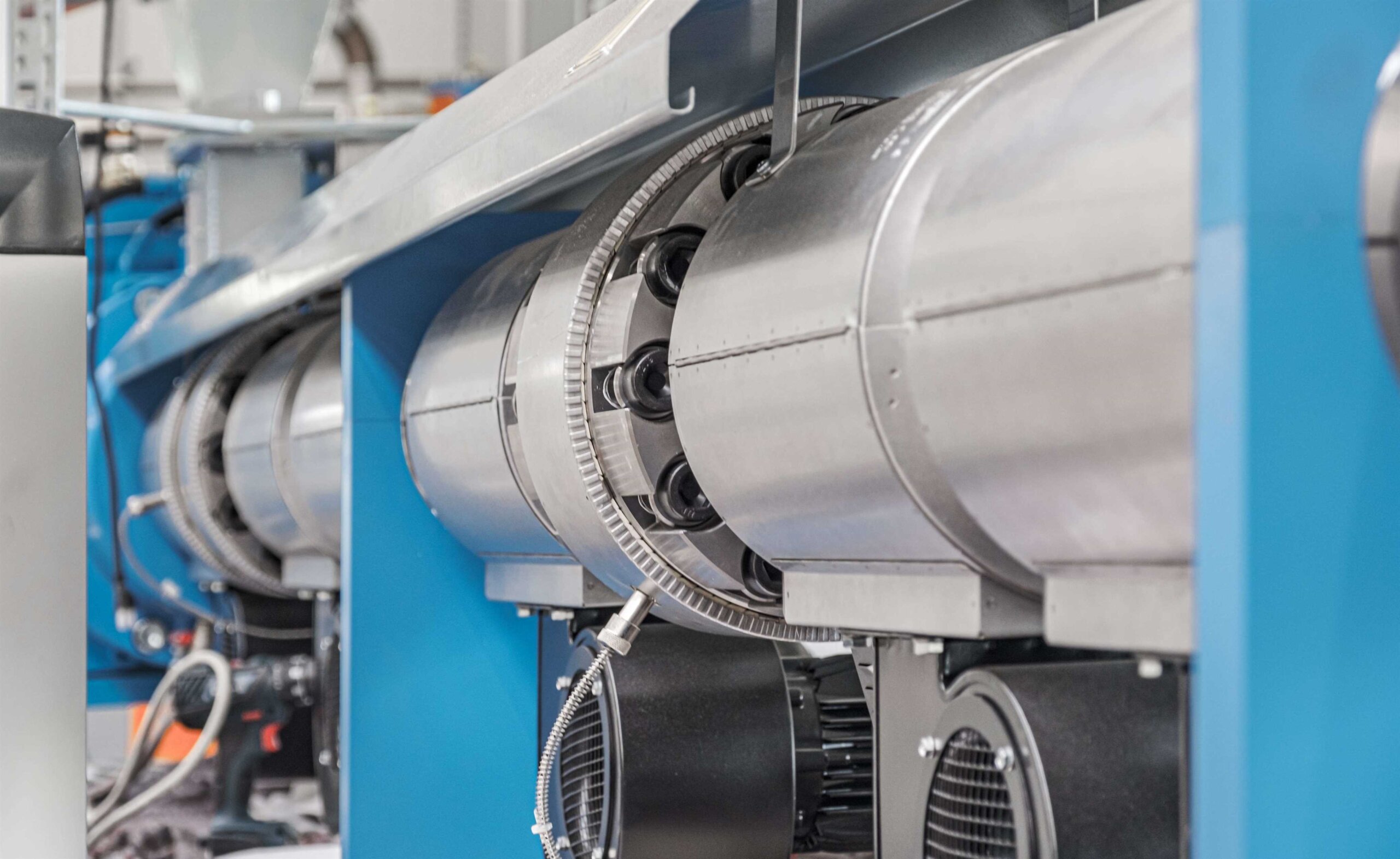 Plastics Extrusion Machinery