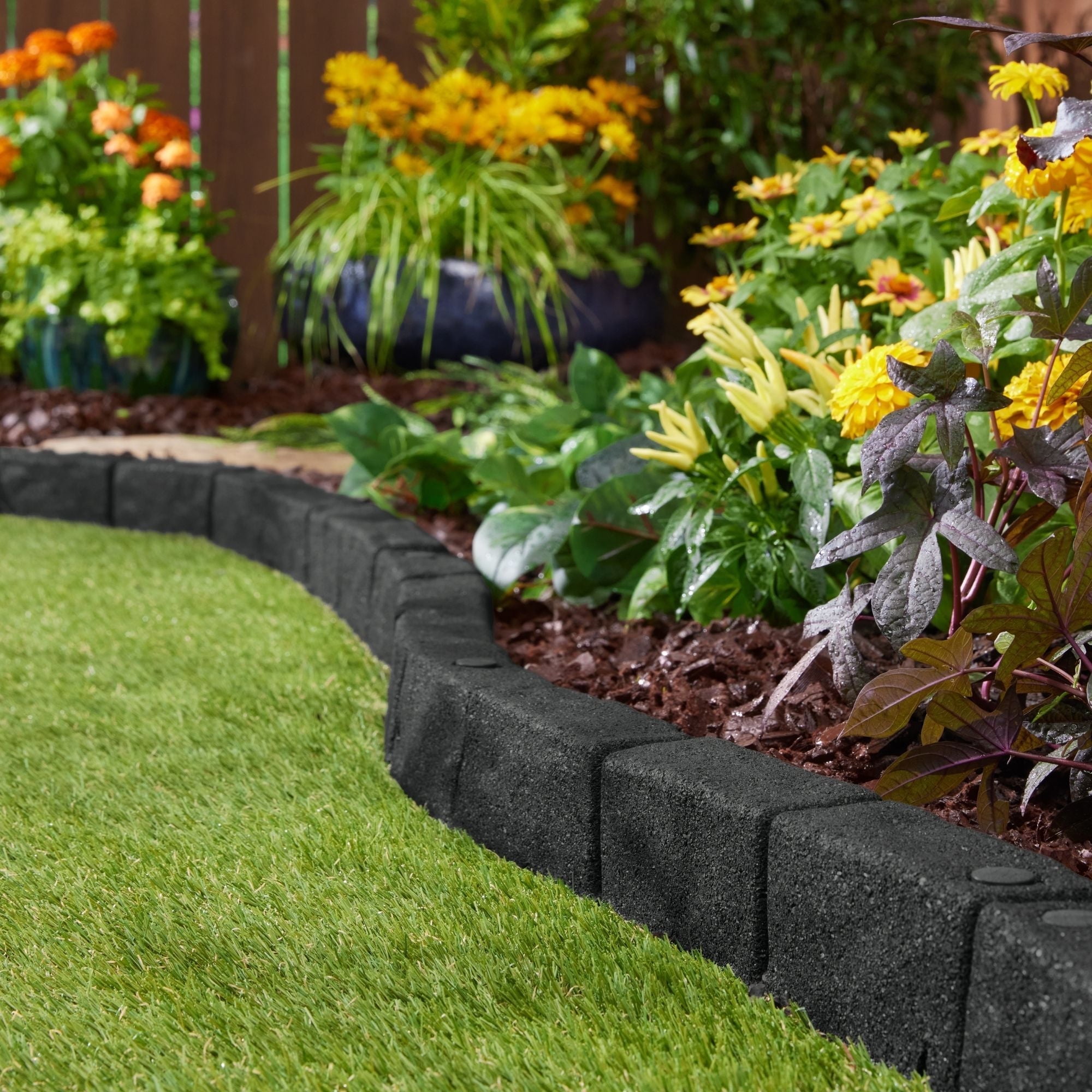 Premium Rubber Landscape Edging for Your Garden