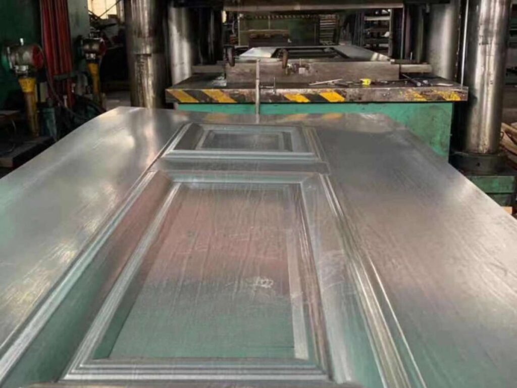 Puertas Metalicas industry insight