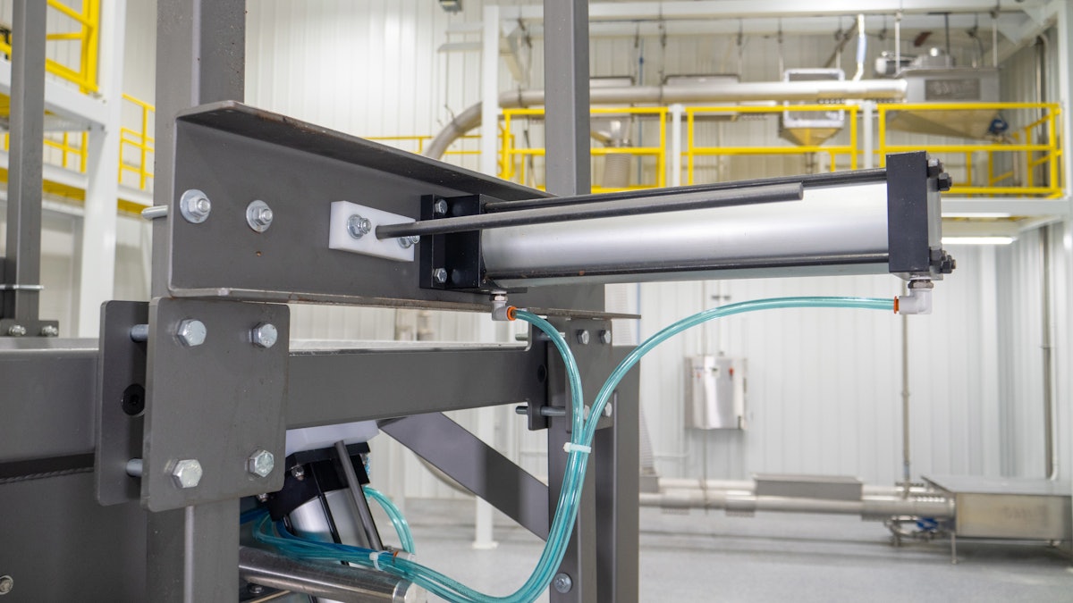 Spiroflow Helps a Customer Out