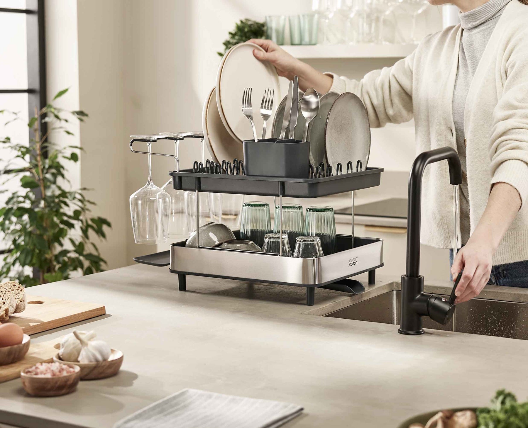 Stainless Steel Two Tier Dish Dryer Rack industry insight
