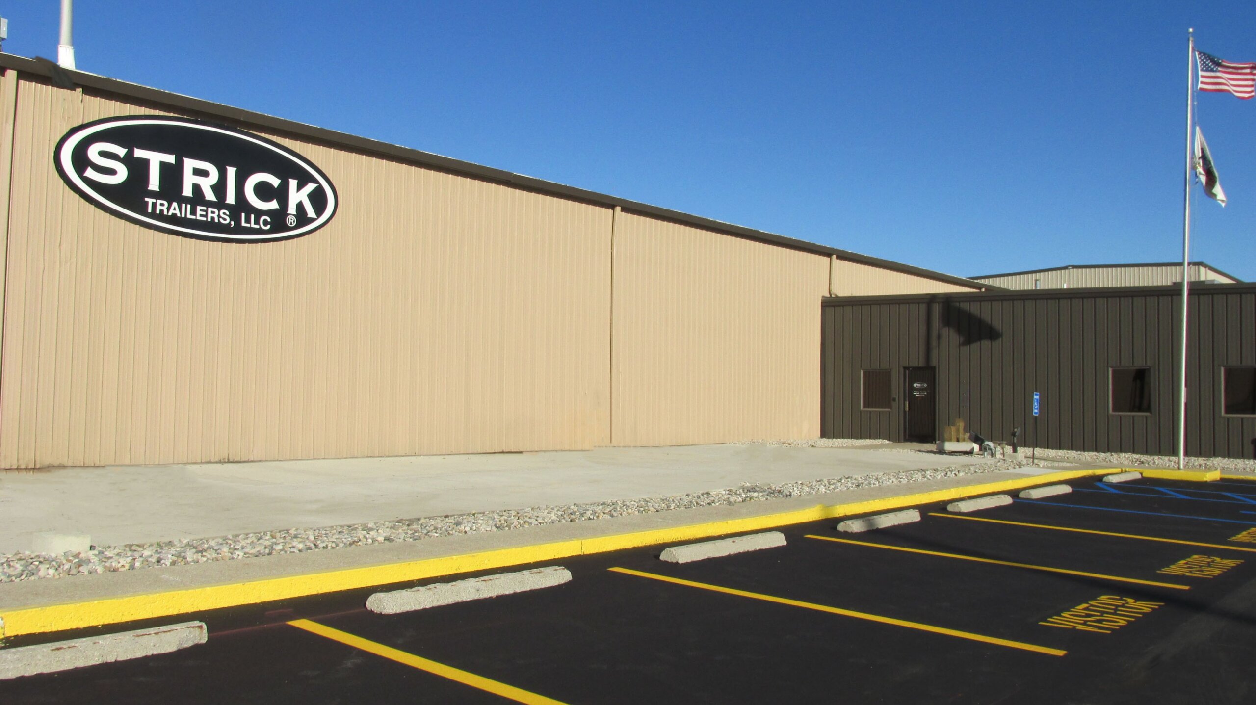 Strick Trailers